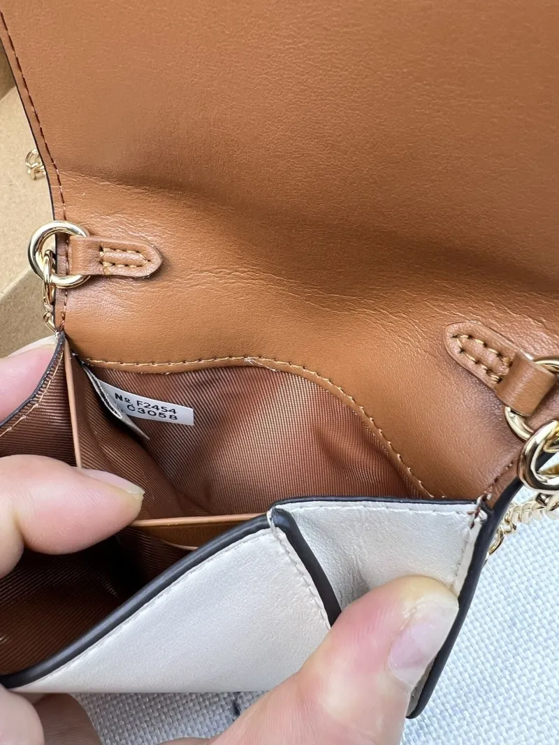 Coach White Daisy Embroidered Chain Mini Bag - Image 8