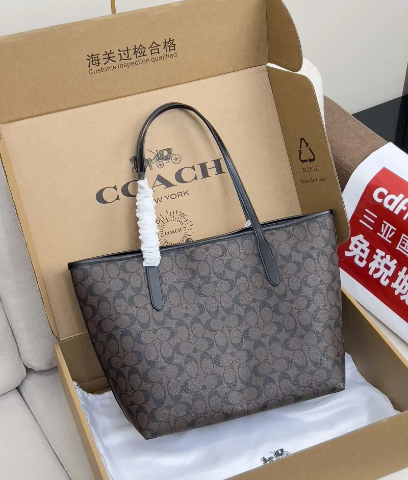 Alternative view of Coach Shopping Bags-28