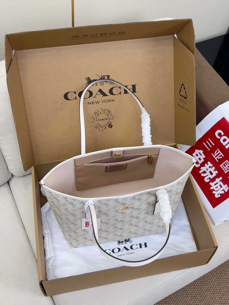 Coach White Shopping Tote Bag - Image 5