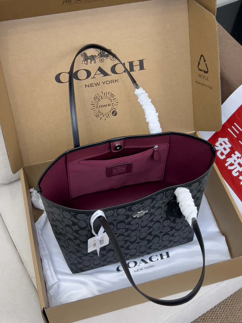 Coach Signature Tote Bag Black - Image 5