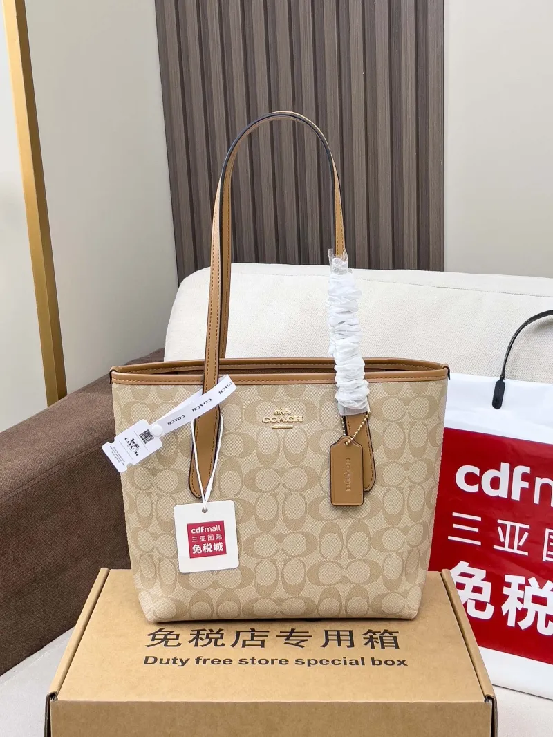 Coach Signature Tote Bag Light Khaki - Image 4