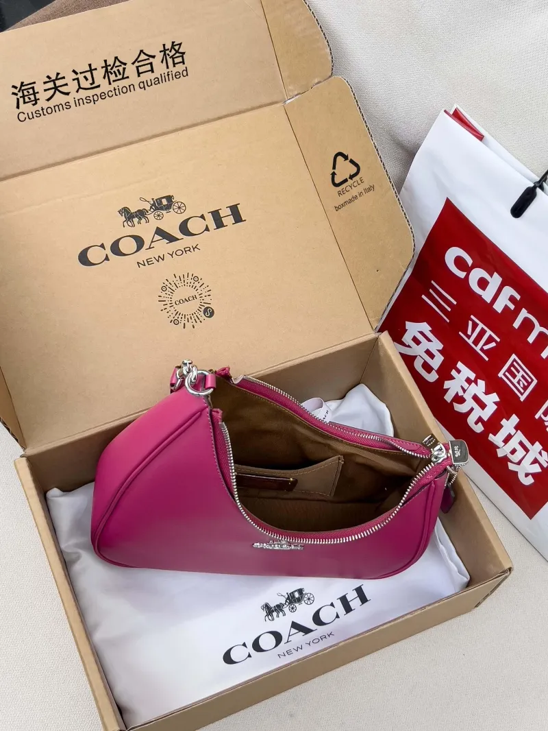 Coach Pink Leather Hobo Shoulder Bag - Image 5