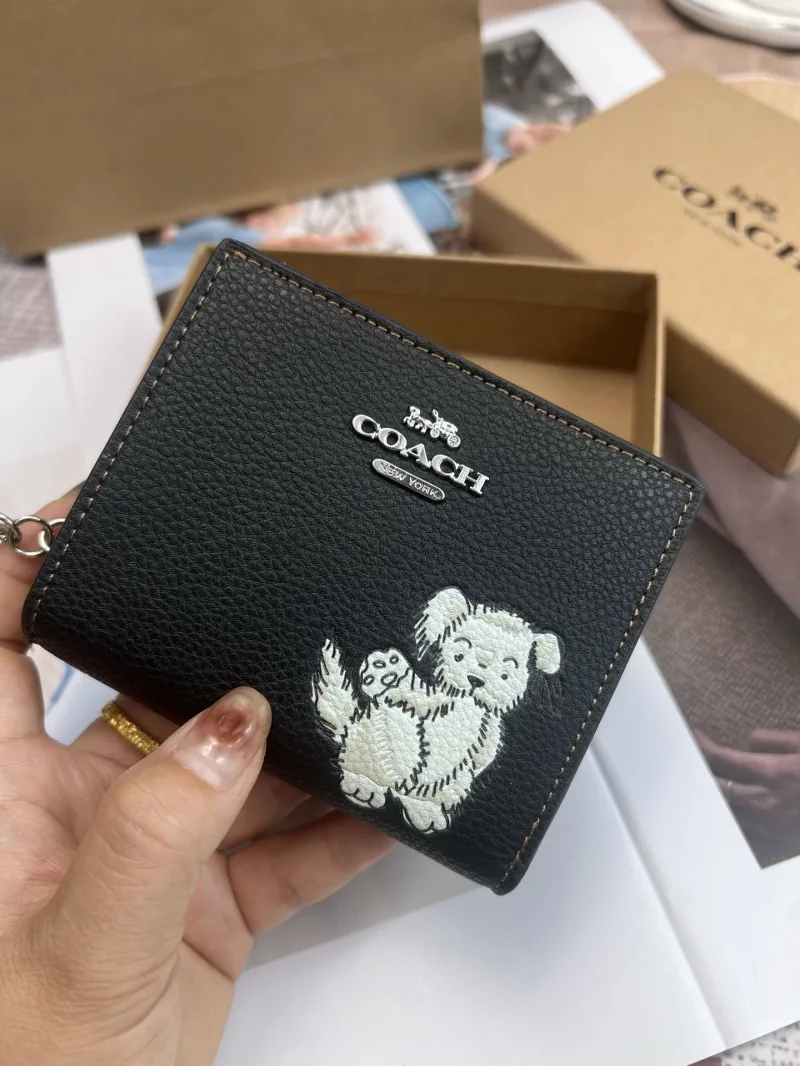 Coach Black Small Bifold Wallet With Dog Design - Image 4