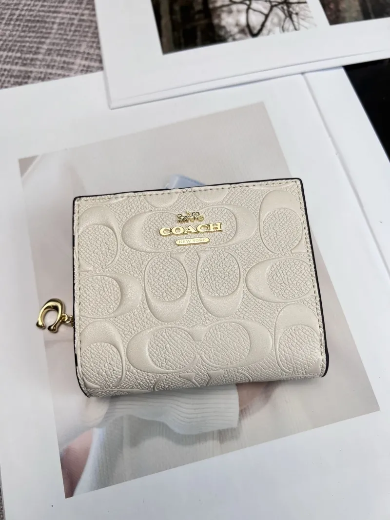 Coach Cream Small Bifold Wallet 42