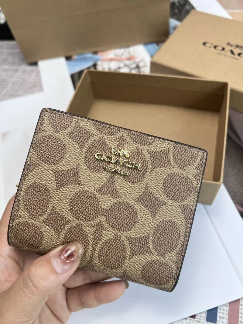Coach Signature Small Bifold Wallet - Image 4