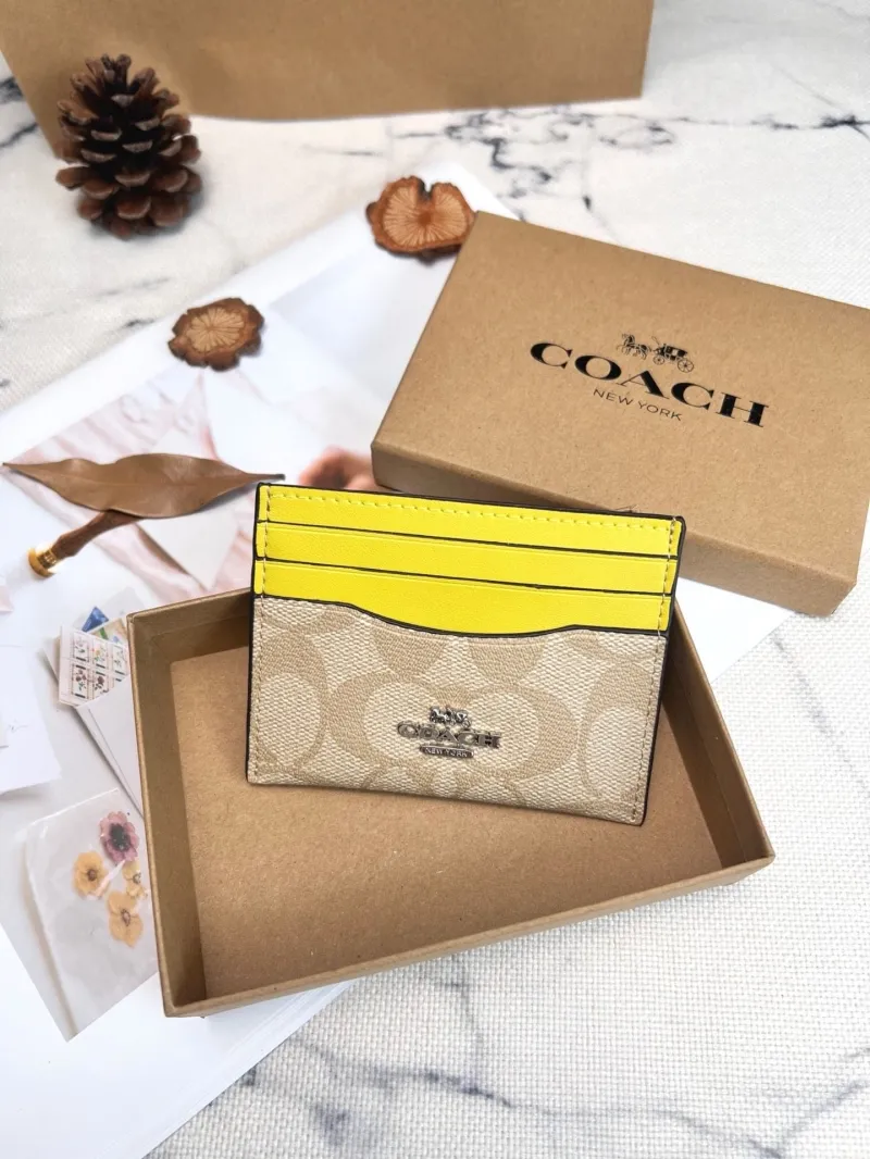 Coach Signature Beige Yellow Card Holder