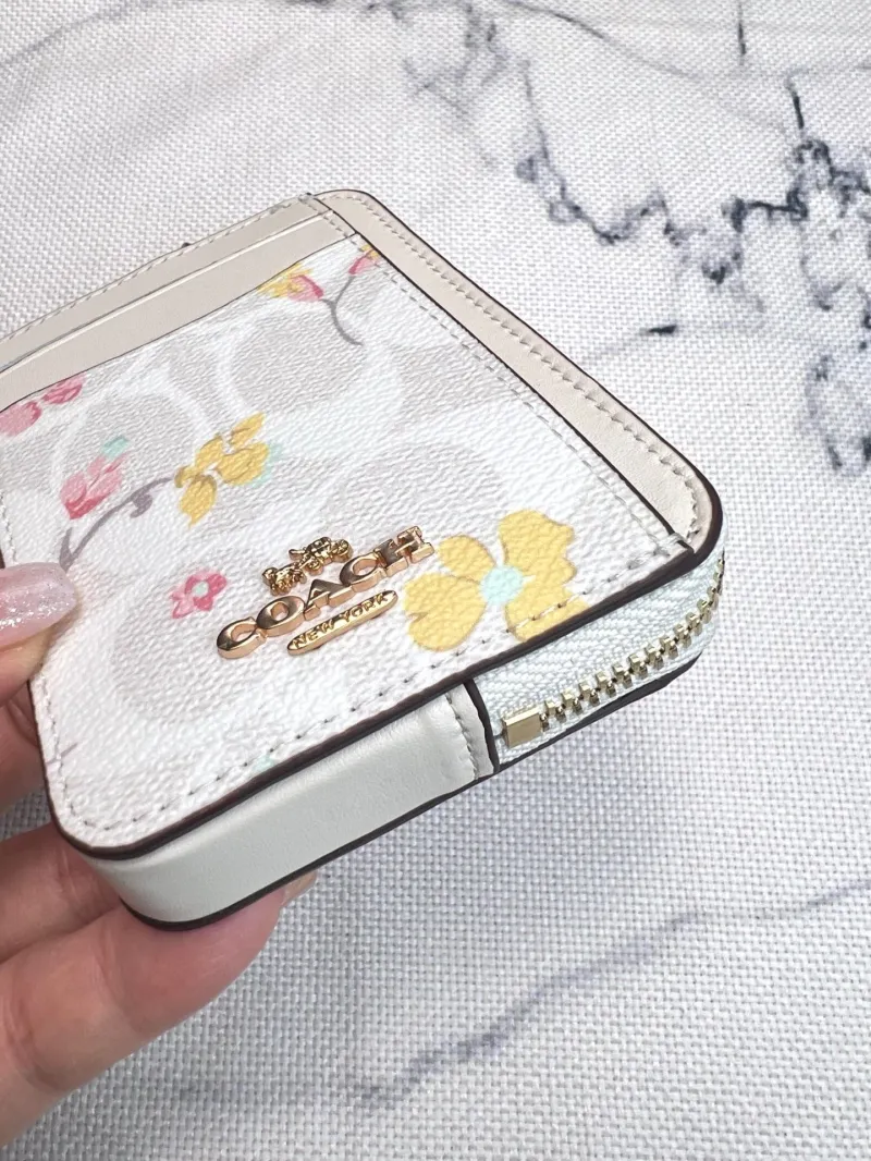 Coach White Floral Zip Card Holder with Chain - Image 5