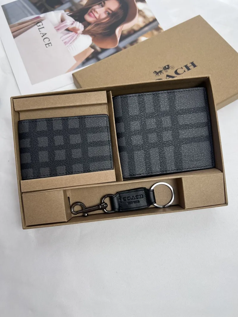 Coach Black Wallet Keychain Gift Set