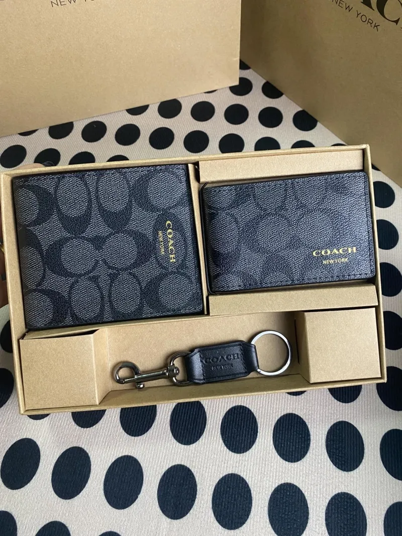 Coach Signature Wallet Card Case Keychain Set