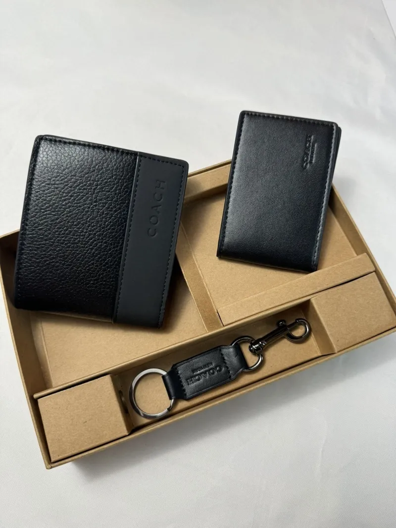 Coach Leather Wallet Keychain Gift Set - Image 3