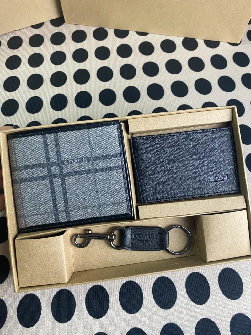 Coach Gray Black Wallet Keychain Gift Set