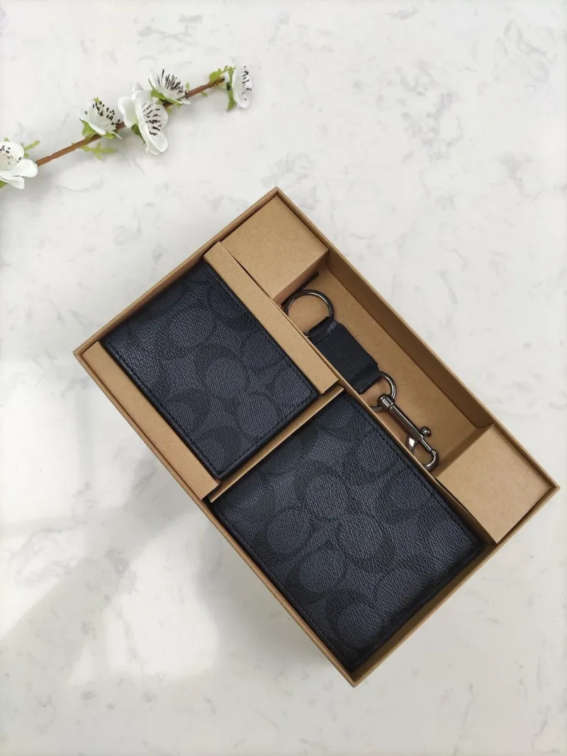Coach Black Wallet Keychain Gift Set