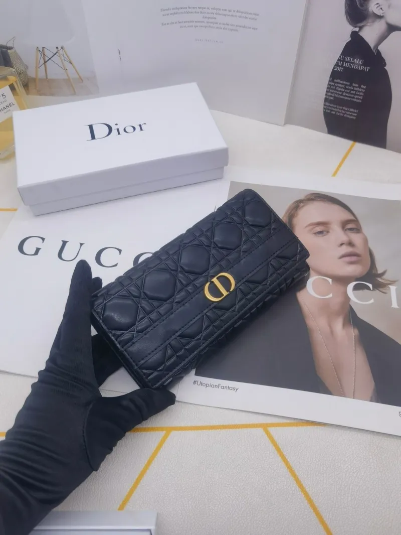 Dior 8602 Quilted Leather Long Wallet - Image 5