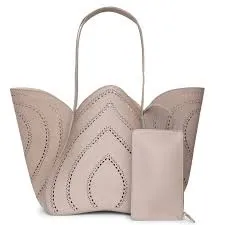 Alaia Shopping Bags
