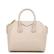 GIVENCHY